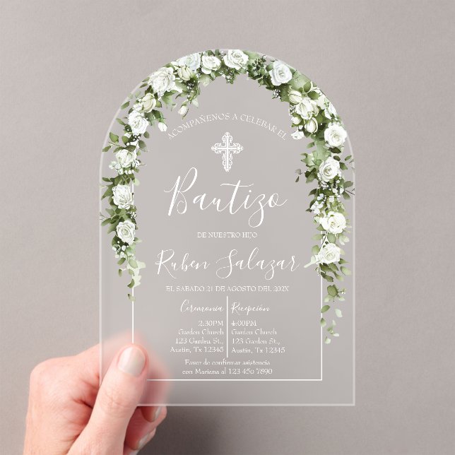 Invitación de bautismo acrílica con flores blancas acrylic invitations (Insitu (Handheld))