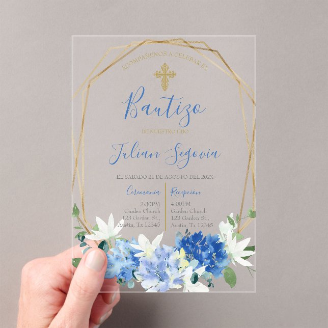 Invitación de bautismo floral azul en español acrylic invitations (Insitu (Handheld))
