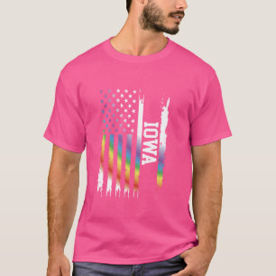Iowa United States Distressed Rainbow w US Flag T-Shirt