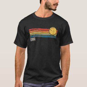 Iowa USA Retro Sunset Distressed Style 1 T-Shirt