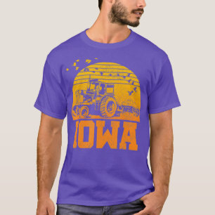 Iowa Vintage Retro Tractor Farmer Gift T-Shirt