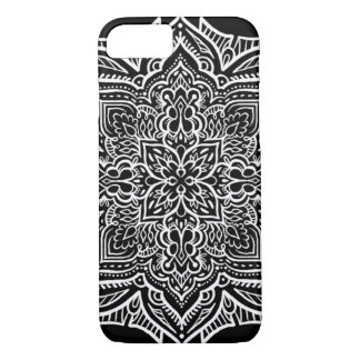 iPhone 7 - White/Black Geo Mandala style Pattern iPhone 8/7 Case