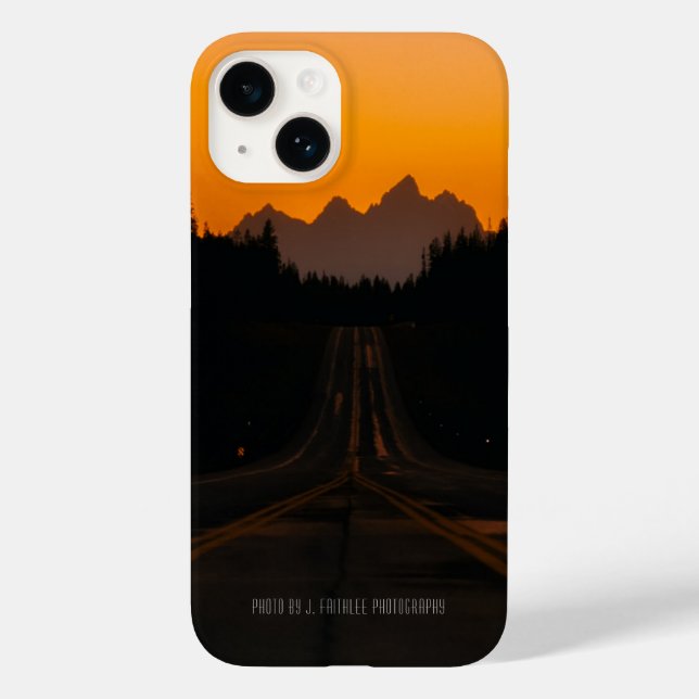 iPhone Cover Mountain Sunset Highway (Back)
