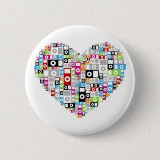 ipod heart 6 cm round badge
