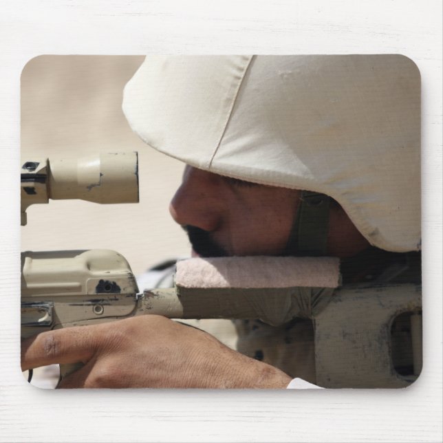 Iraqi Army Sergeant sights in down range Mouse Mat (Front)