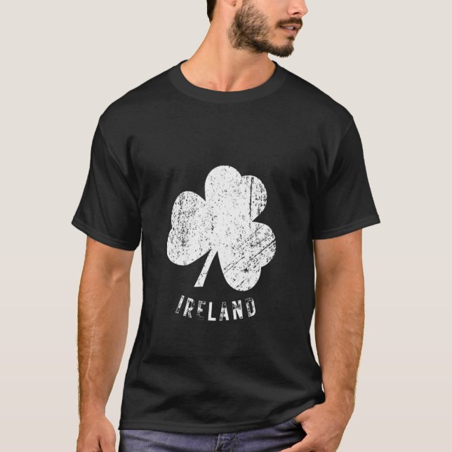 Ireland Vintage Shamrock Distressed Look T-Shirt (Front)