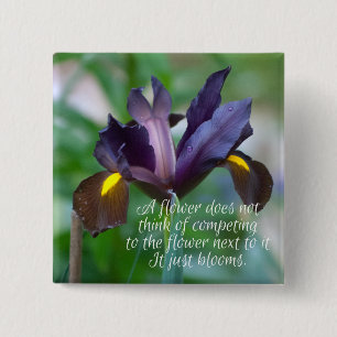 Iris 15 Cm Square Badge