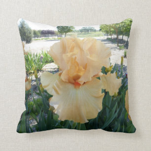 IRIS PILLOW