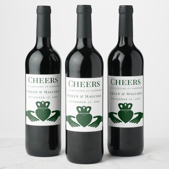 Irish Claddagh Ring Simple Graphic Green Wedding Wine Label (Bottles)