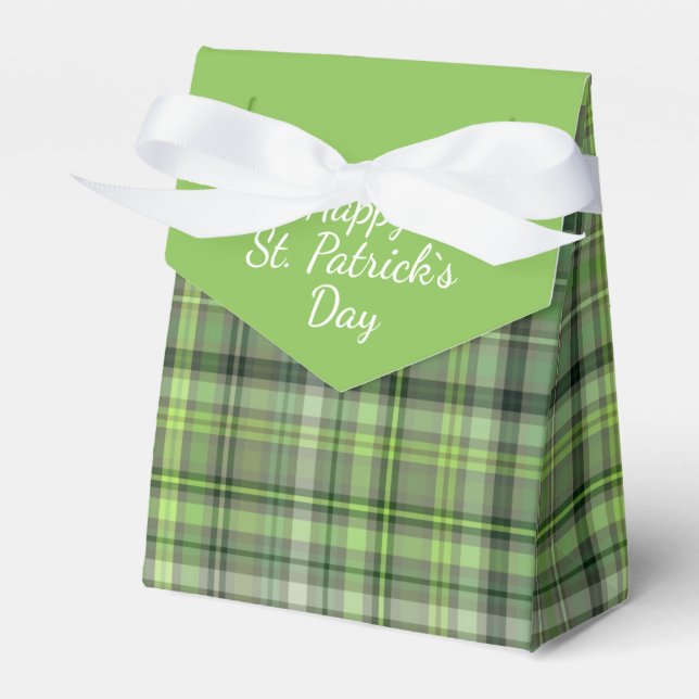 Irish Green Plaid Pattern Happy St Patrick`s Day  Favour Box (Front Side)