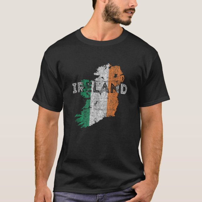 Irish Map and Flag Souvenir Distressed Ireland  T-Shirt (Front)