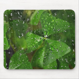 Irish shamrock with raindrops mouse mat