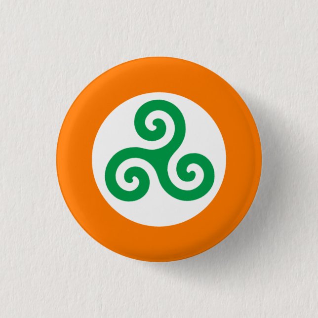 Irish Triskele Badge (Front)