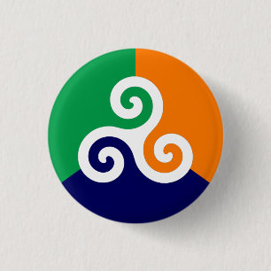 Irish Triskele Badge
