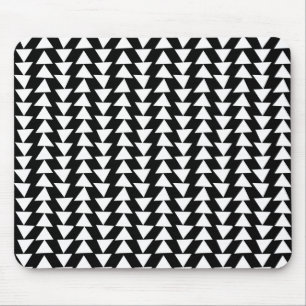Irregular Triangles - Black on White Mouse Mat