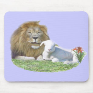 Isaiah 11:6 and the lamb shall lie down with the l mouse mat