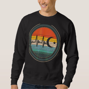 Islam Heartbeat Muslim Praying Moon Crescent Arabi Sweatshirt