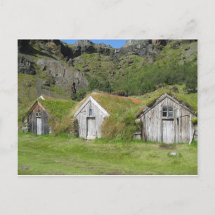 Island  Häuser mit Grasdach Postcard