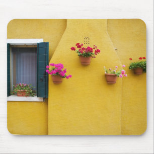 Island of Burano, Burano, Italy. Colourful Burano Mouse Mat