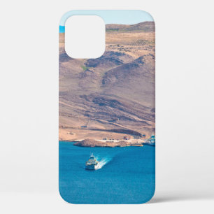 Island of Pag stone desert and ferry port view, Da iPhone 12 Case
