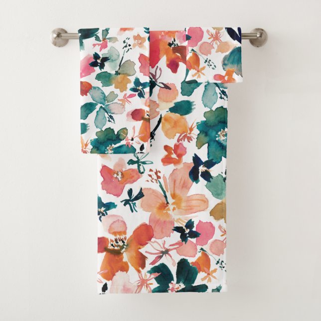 ISLAND TIME Colorful Tropical Floral Bath Towel Set (Insitu)