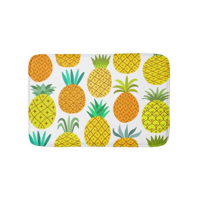 Isolated Pineapple: Vintage Seamless Pattern. Bath Mat (Front)