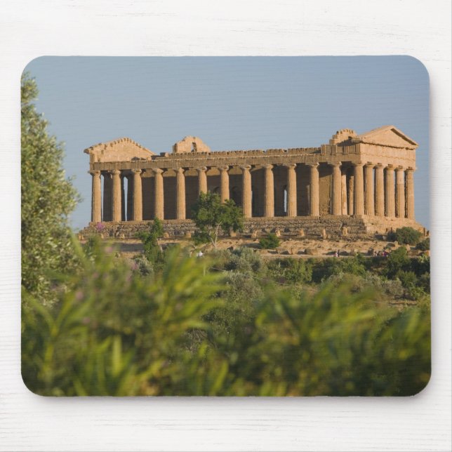 Italy, Sicily, Agrigento, La Valle dei Templi, 4 Mouse Mat (Front)