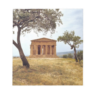 Italy, Sicily, Agrigento. The ruins of the 2 Notepad