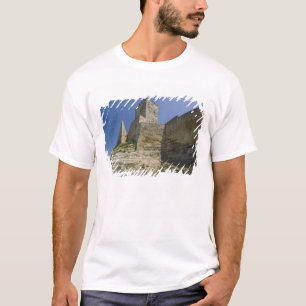 Italy, Sicily, Enna, Calascibetta, Castello di T-Shirt