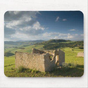 Italy, Sicily, Enna, Pergusa, Old Farmhouse Mouse Mat