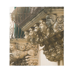 ITALY, Sicily, NOTO: Finest Baroque Town in Notepad