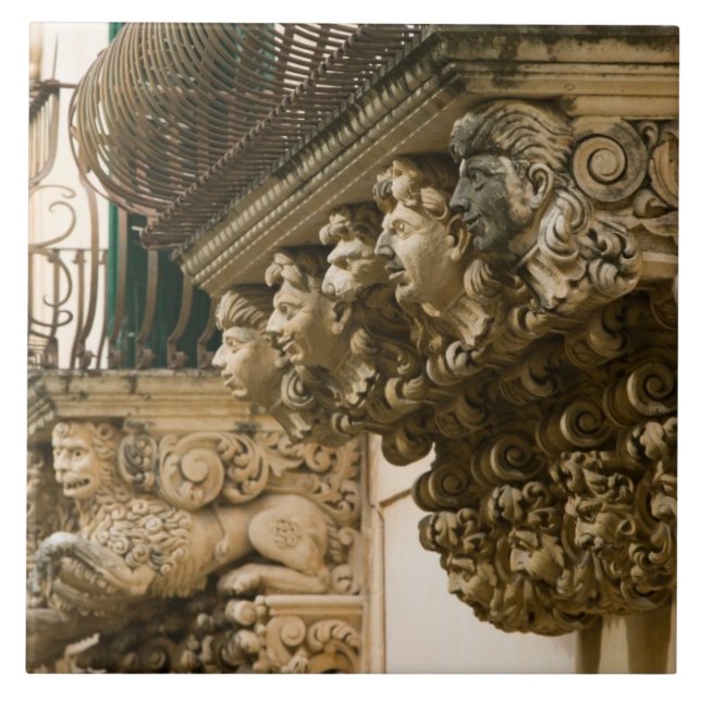 ITALY, Sicily, NOTO: Finest Baroque Town in Tile (Front)