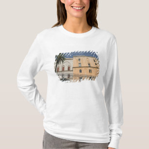 Italy, Sicily, Palermo, Palazzo dei Normanni T-Shirt