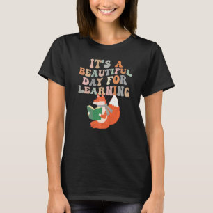It's Beautiful Day For Learning Retro Teacher 14 T-Shirt