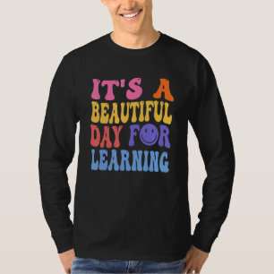 It's Beautiful Day For Learning Retro Teacher Stud T-Shirt