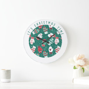 It's Christmas Time Cosy Mittens Pattern in Green Large Clock