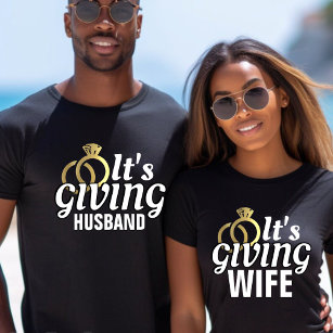 It's Giving Wife Just Married Honeymoon Wedding T-Shirt