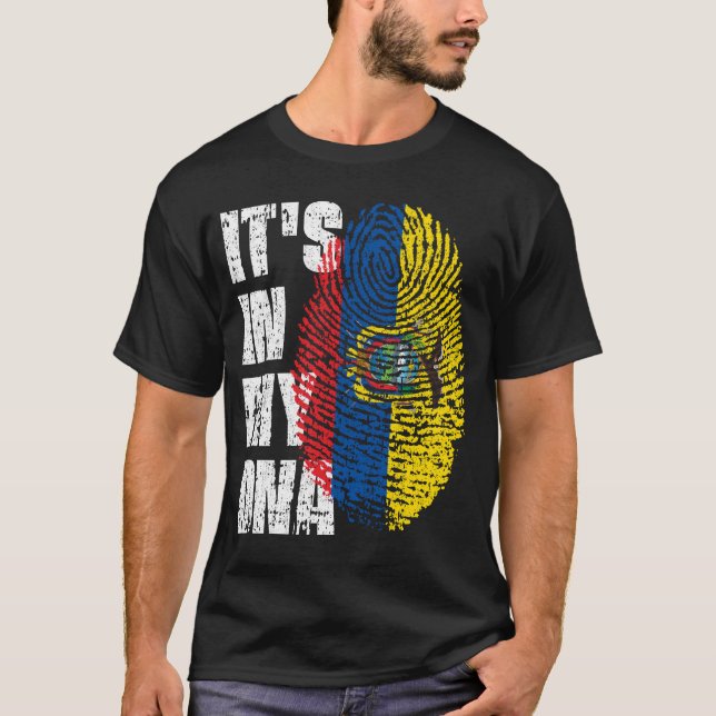 IT'S IN MY DNA Ecuador Flag Boy Girl Gift T-Shirt (Front)