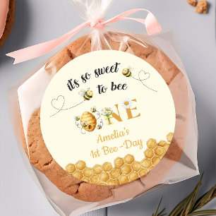 It's So Sweet To Bee 1st Birthday Classic Round Sticker