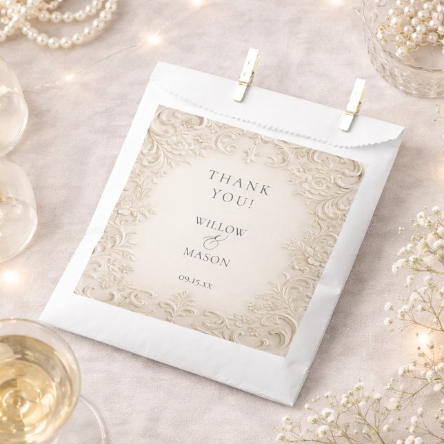 Ivory Baroque Elegant Classic Wedding Favour Bags (Ivory Baroque Elegant Classic Wedding Favor Bag)