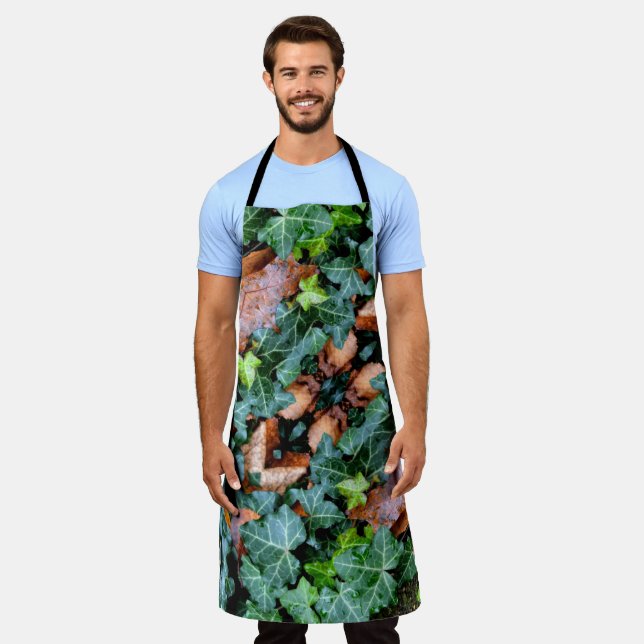 Ivy and field stone adult apron (Worn)