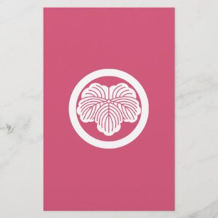 Ivy leaf in circle