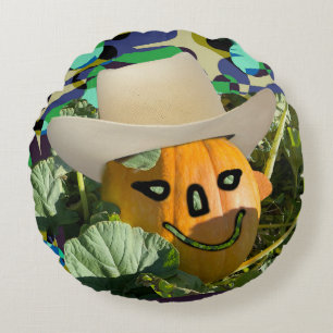 Jack-o-lantern pumpkin cowboy smile round cushion