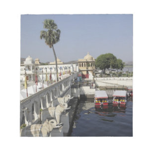 Jag Mindar Palace, Lake Pichola, Udaipur, India. Notepad