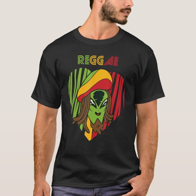 Jamaica Alien Reggae Heart Rasta Souvenir Rastafar T-Shirt (Front)