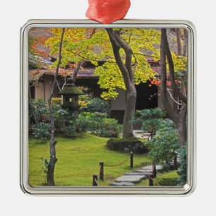 Japan, Kyoto, Arashiyama, Okochi Sanso Metal Tree Decoration