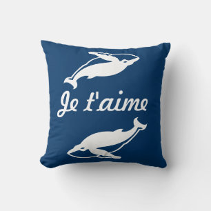 Je t'aime white whales  on blue pillow