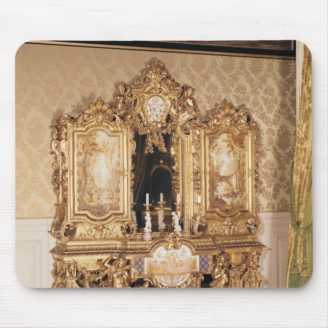 Jewellery cabinet mouse mat (Front)