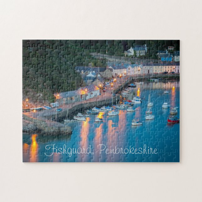 Jigsaw puzzle Fishguard Pembrokeshire twilight (Horizontal)