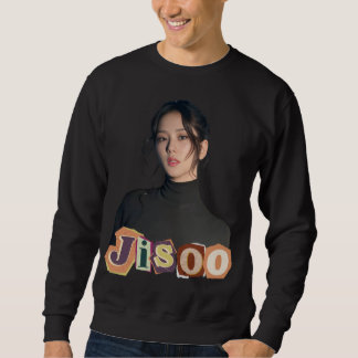 Jisoo – Classic Beauty in Monochrome Art Sweatshirt